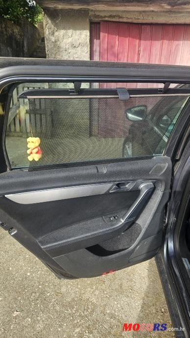 2012' Volkswagen Passat Variant photo #5