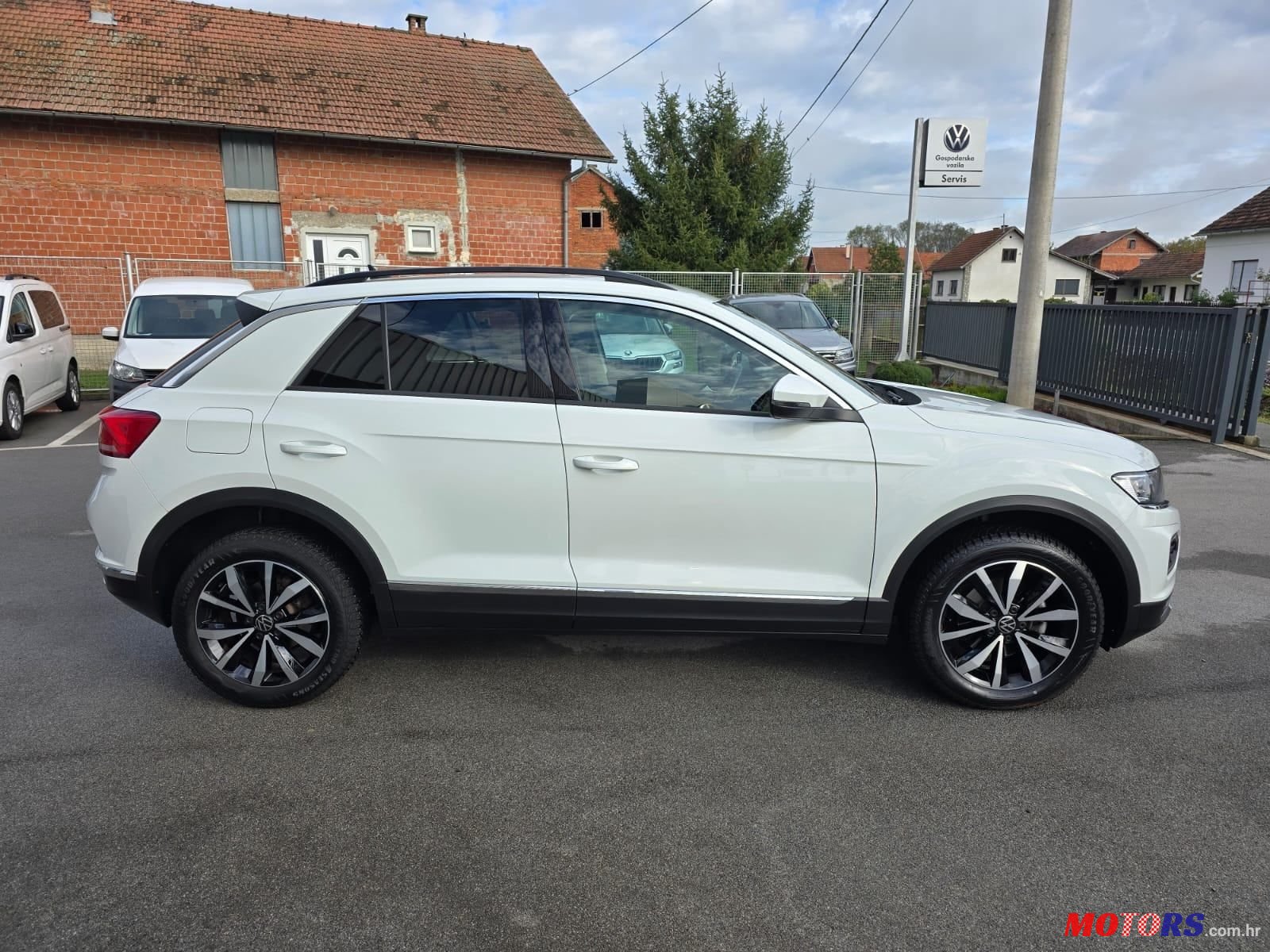 2021' Volkswagen T-Roc 1,0 Tsi photo #6
