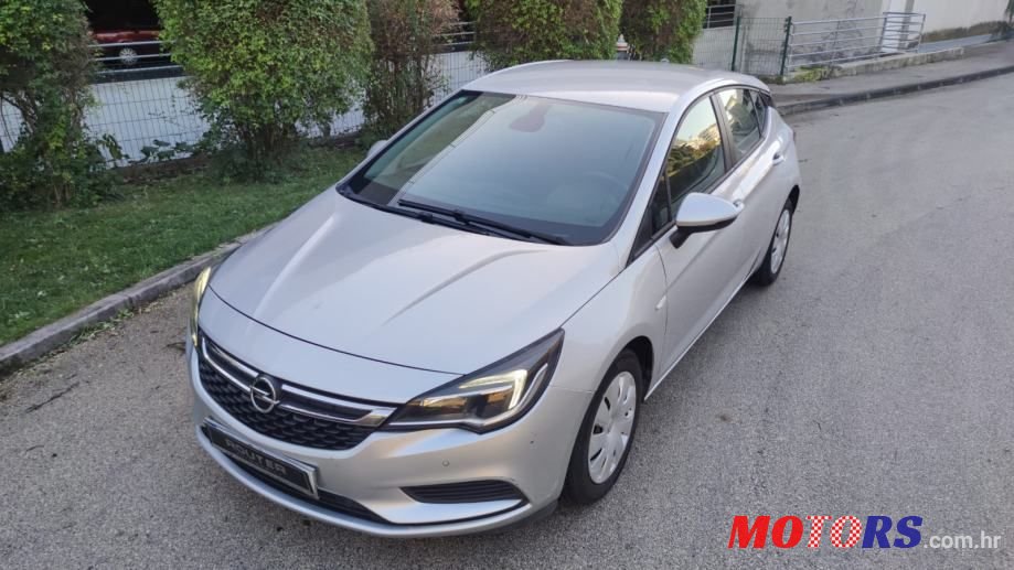 2016' Opel Astra 1.6 Cdti photo #1