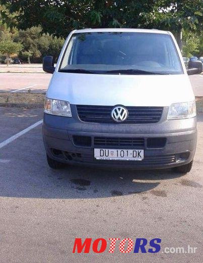 2006' Volkswagen Transporter photo #2