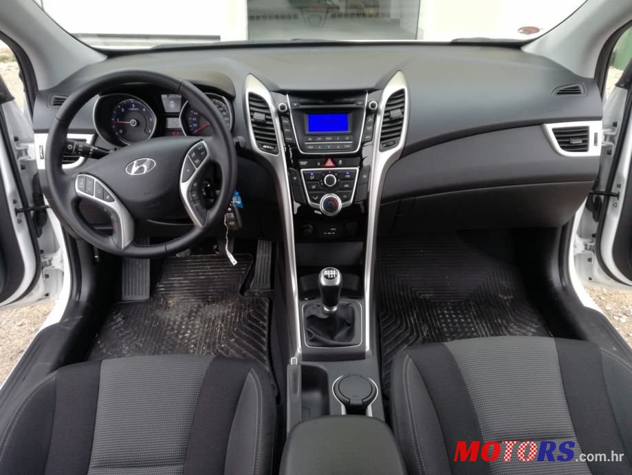 2015' Hyundai i30 1,6 Crdi photo #4