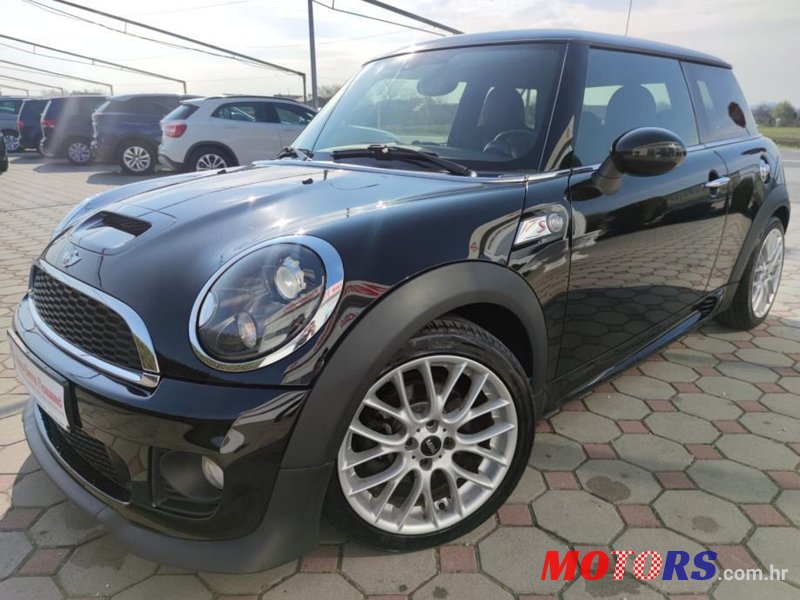 2015' MINI Cooper 2.0 S photo #1