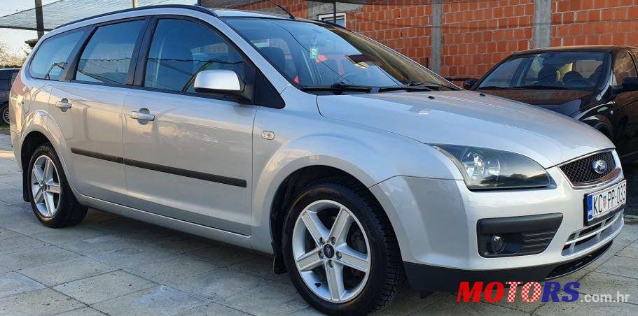 2005' Ford Focus Karavan photo #1