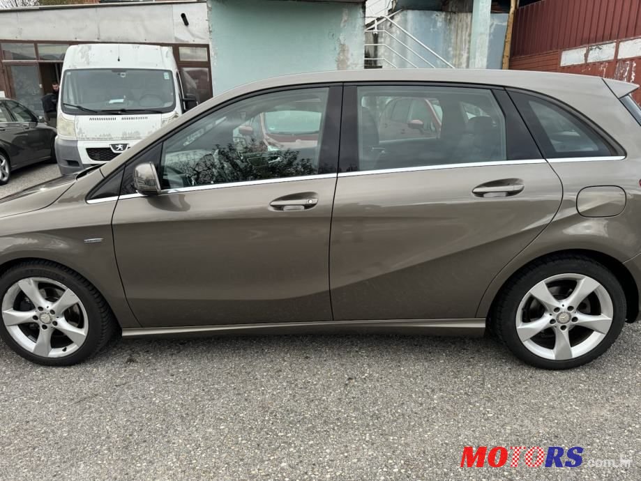 2012' Mercedes-Benz B-Klasa 180 Cdi photo #3