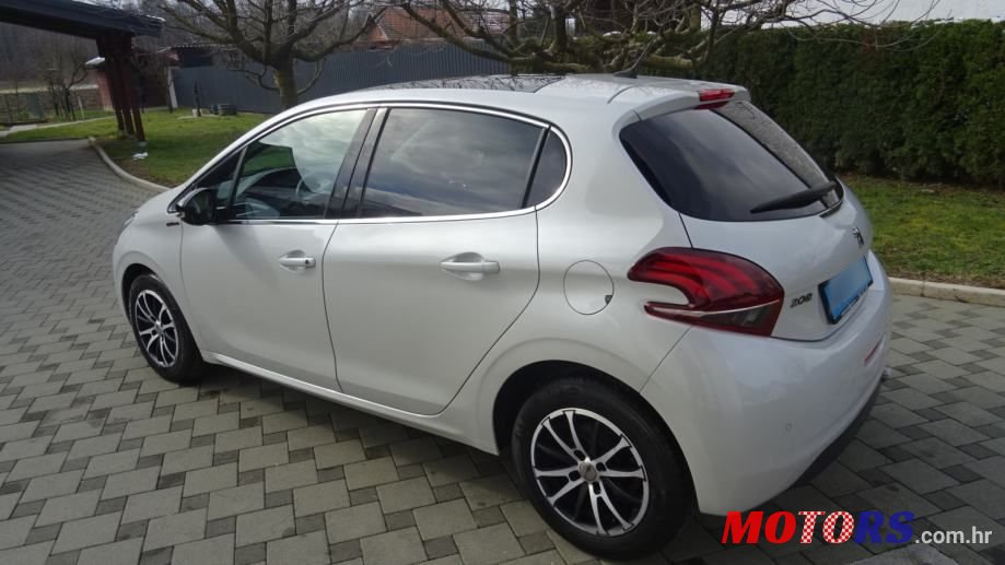 2017' Peugeot 208 1,6 Bluehdi photo #4