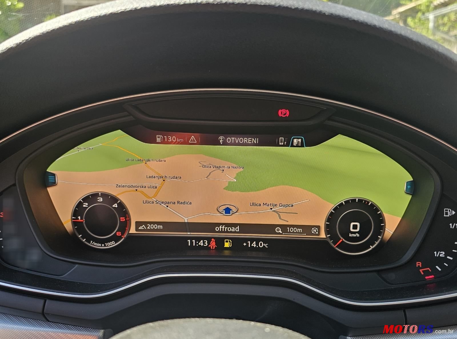 2017' Audi A4 Avant photo #4