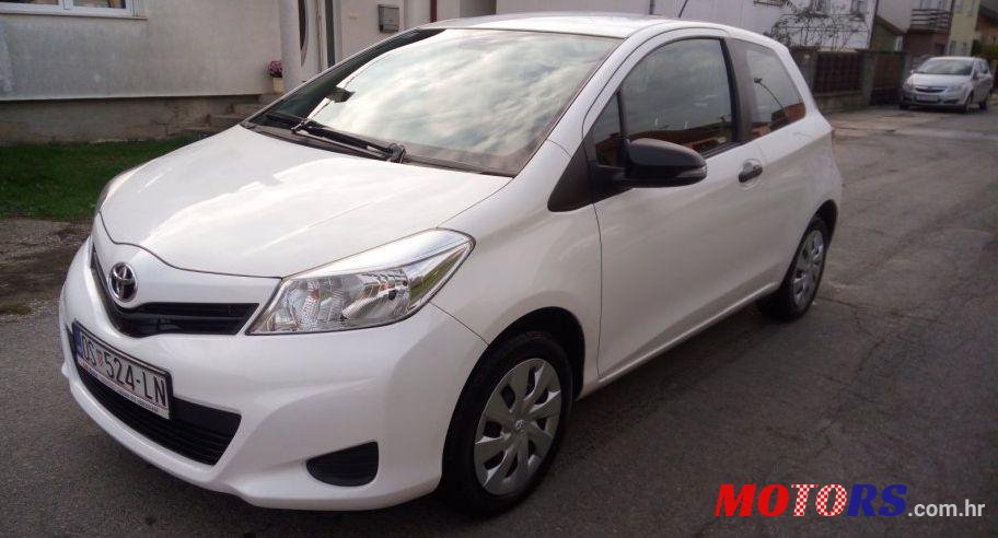 2012' Toyota Yaris 1,0 Vvt-I photo #2