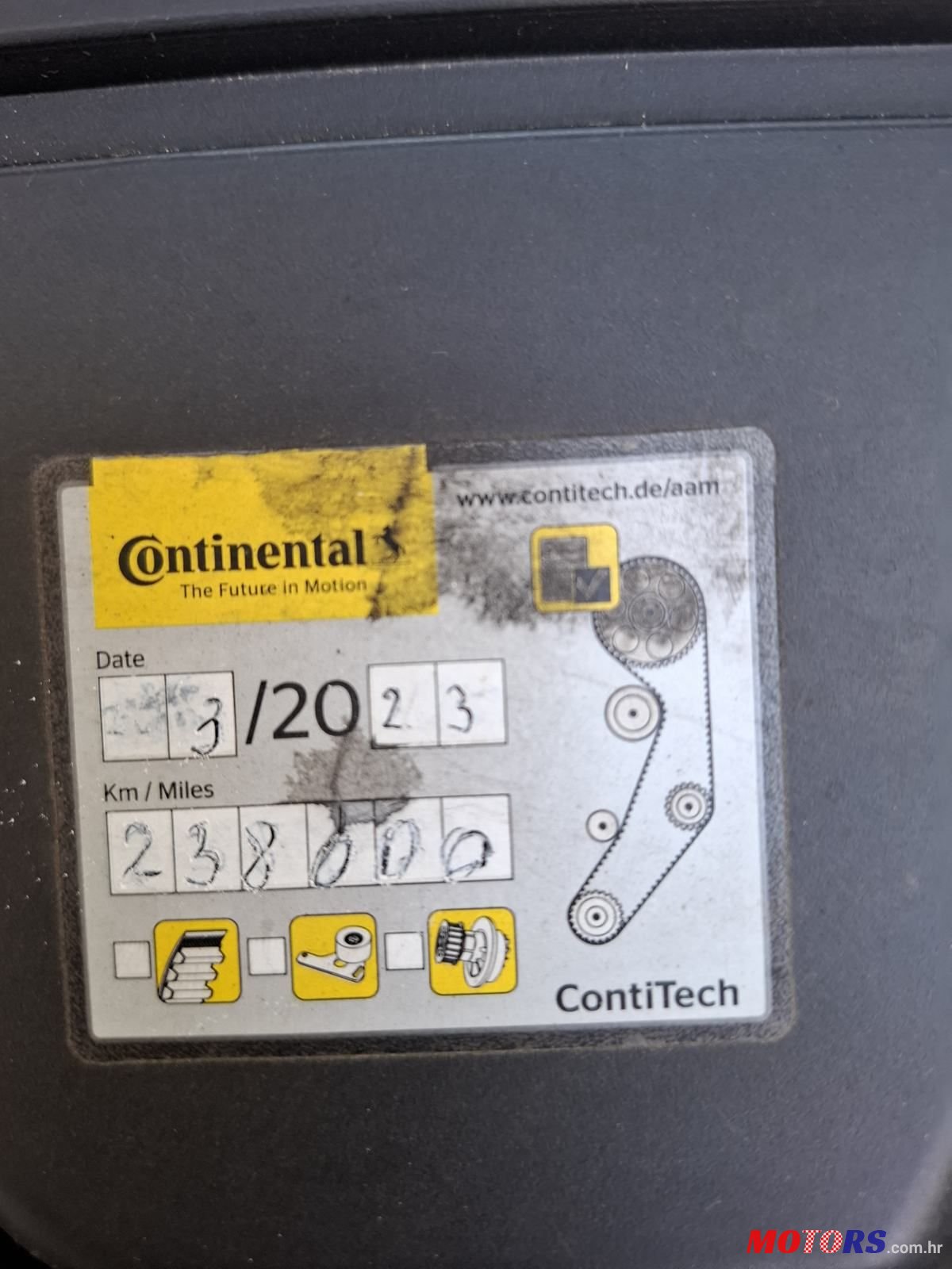 2004' Volkswagen Polo photo #2