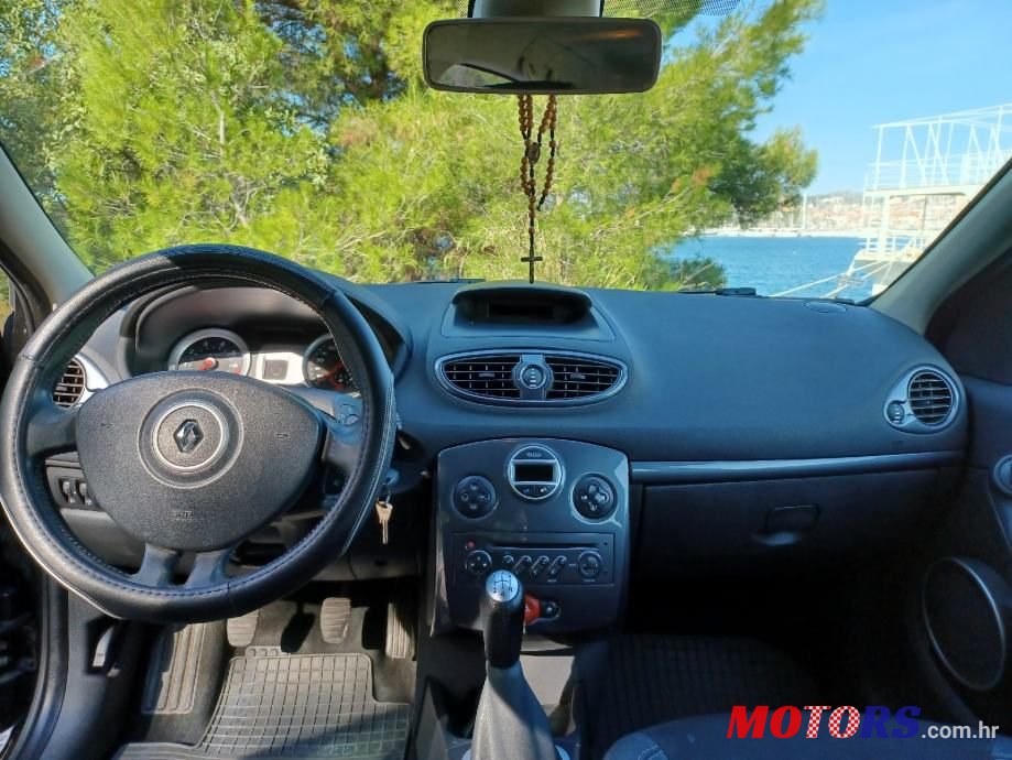 2007' Renault Clio 1,2 16V photo #5