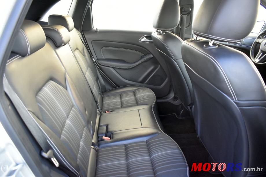 2012' Mercedes-Benz B-Klasa 180 Cdi photo #6