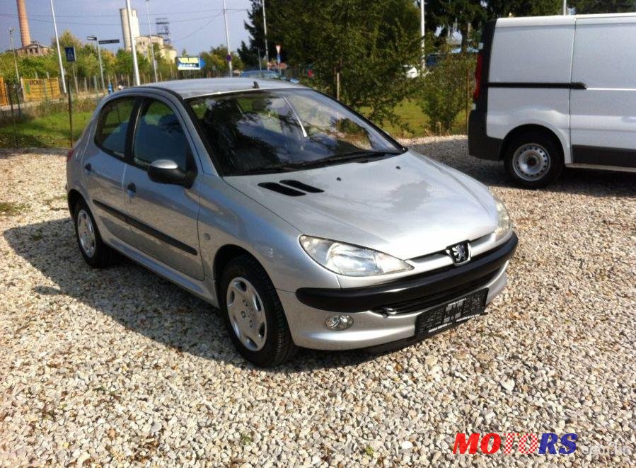 2002' Peugeot 206 206 2,0 Hdi photo #1