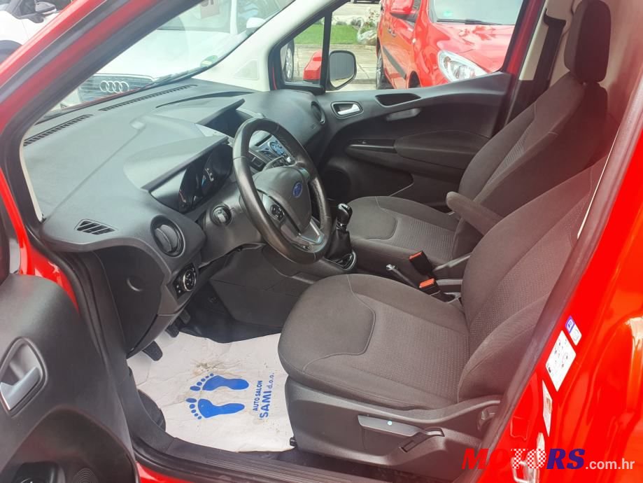 2017' Ford Tourneo Courier 1,5 Tdci photo #6