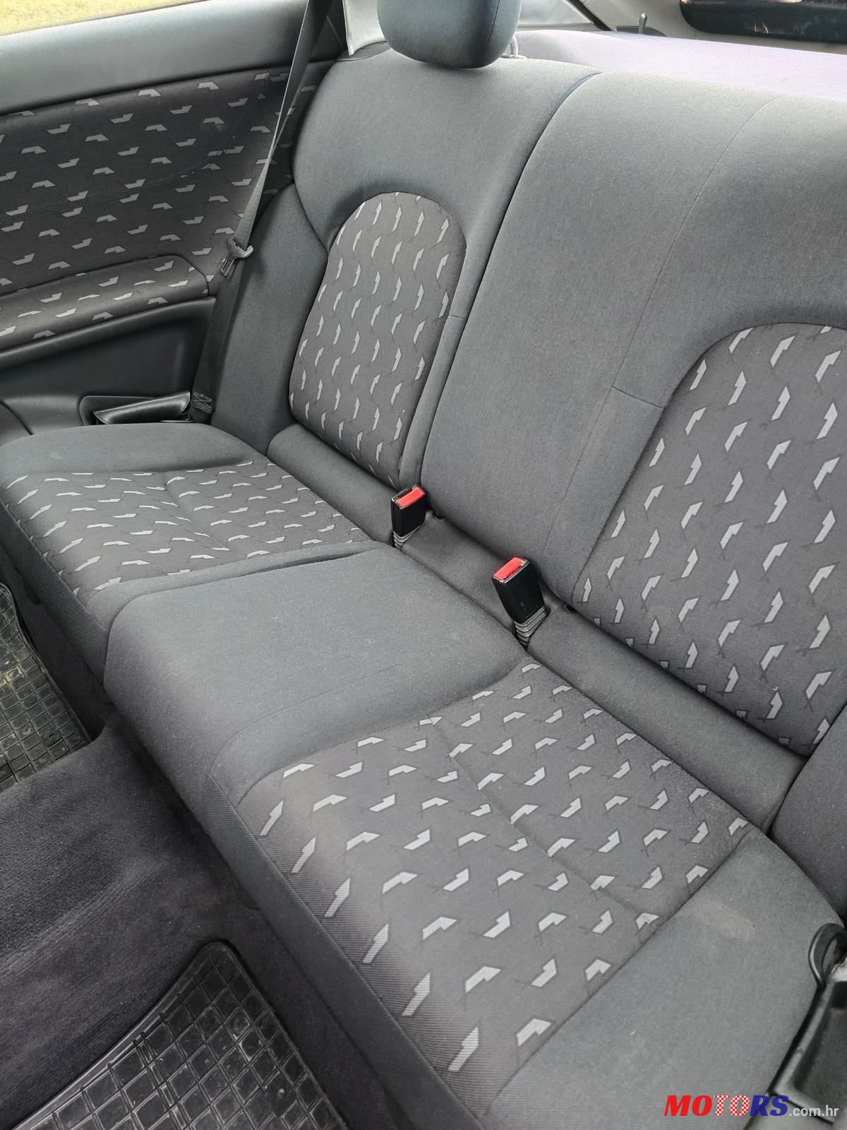 2002' Mercedes-Benz C-Klasa 220 photo #6