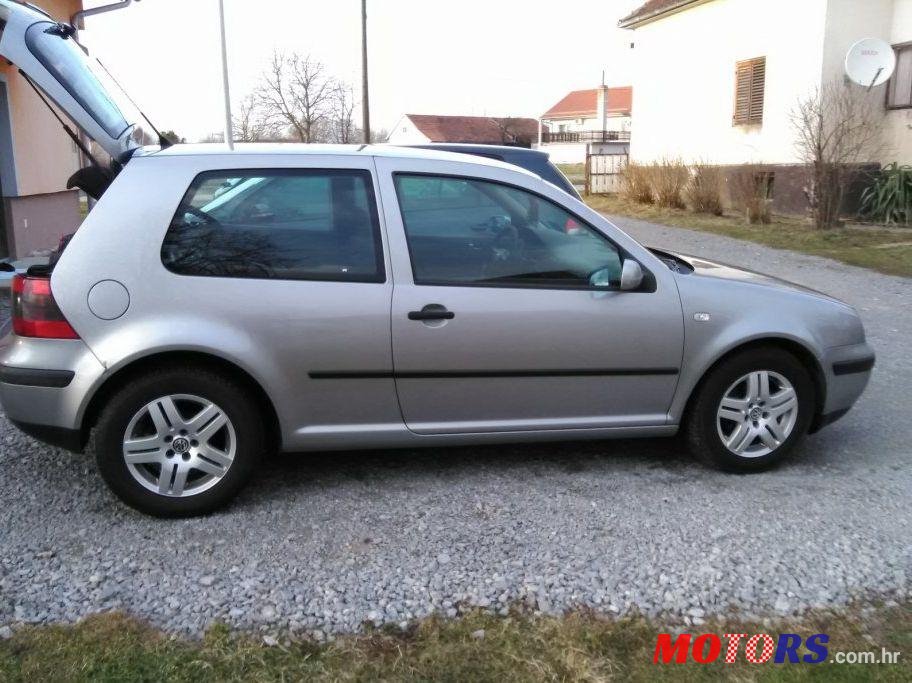 2001' Volkswagen Golf IV 1,9 Tdi photo #2