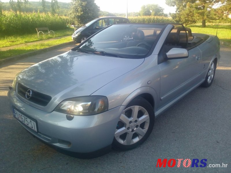 2002' Opel Astra photo #1