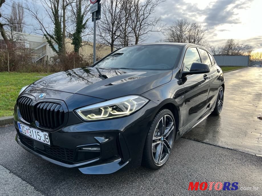 2021' BMW Serija 1 118D photo #1