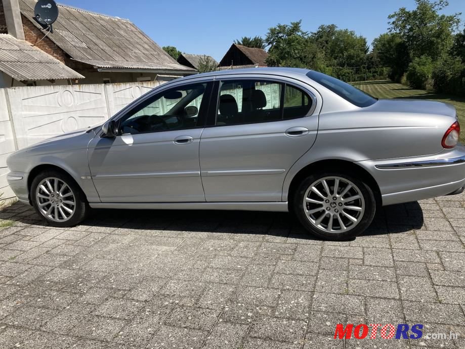 2006' Jaguar X-Type 2,2 D photo #2