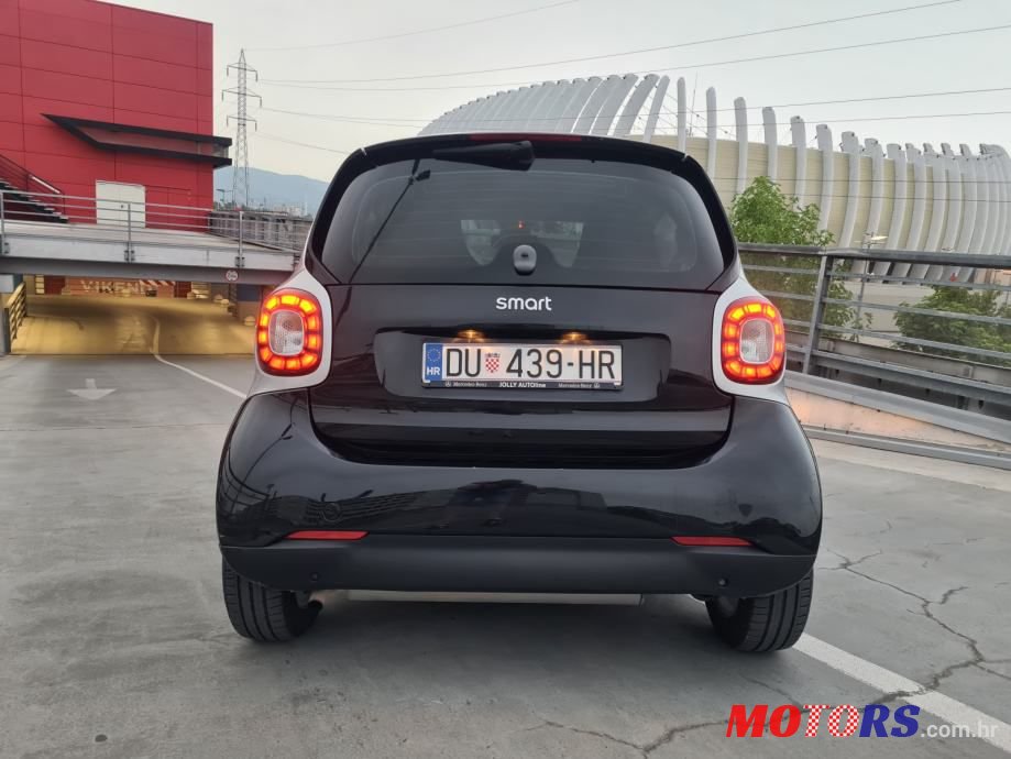 2016' Smart Fortwo photo #5