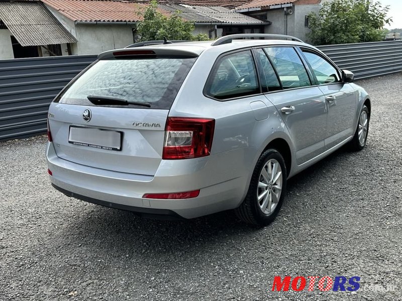 2014' Skoda Octavia Combi photo #4