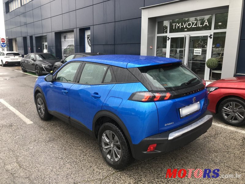 2020' Peugeot 2008 1.2 Puretech photo #4