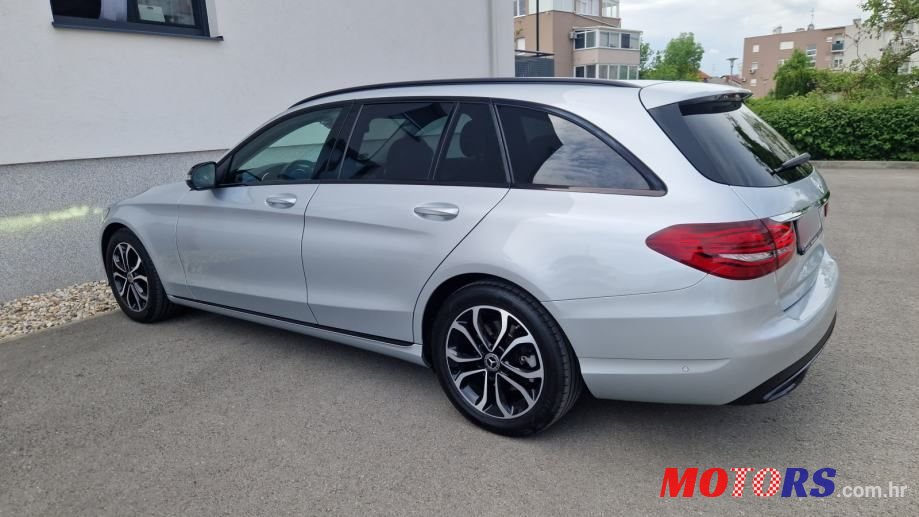 2020' Mercedes-Benz C-Klasa 220 D photo #3