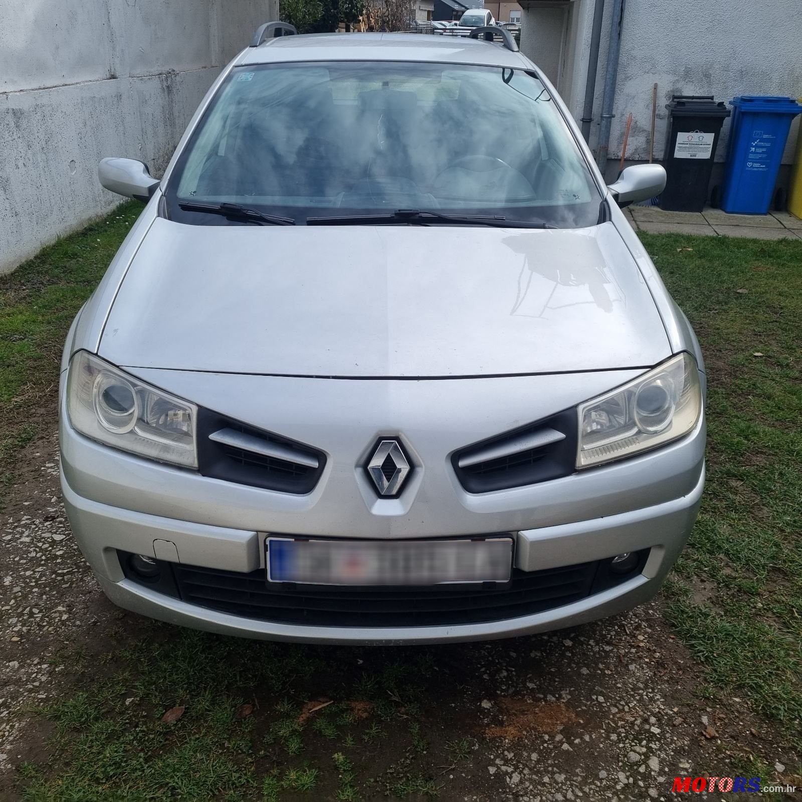 2010' Renault Clio 1,5 Dci photo #2