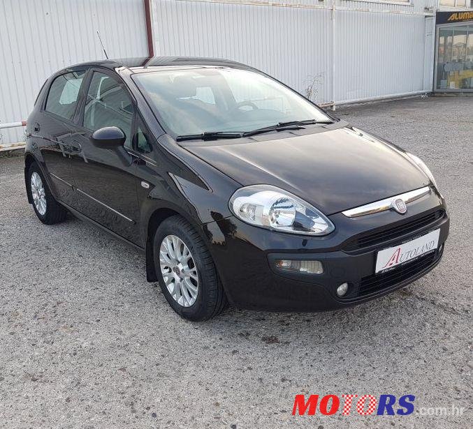 2011' Fiat Punto Evo 1.3 Jtd photo #1