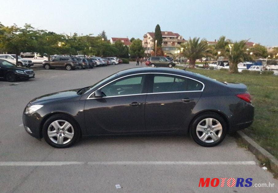 2013' Opel Insignia 2,0 Cdti photo #1
