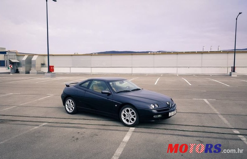 1996' Alfa Romeo GTV photo #4