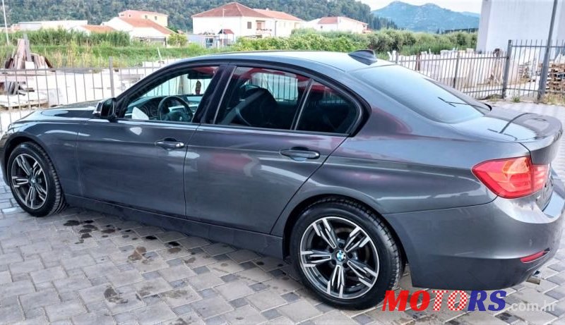 2012' BMW Serija 3 318D photo #2