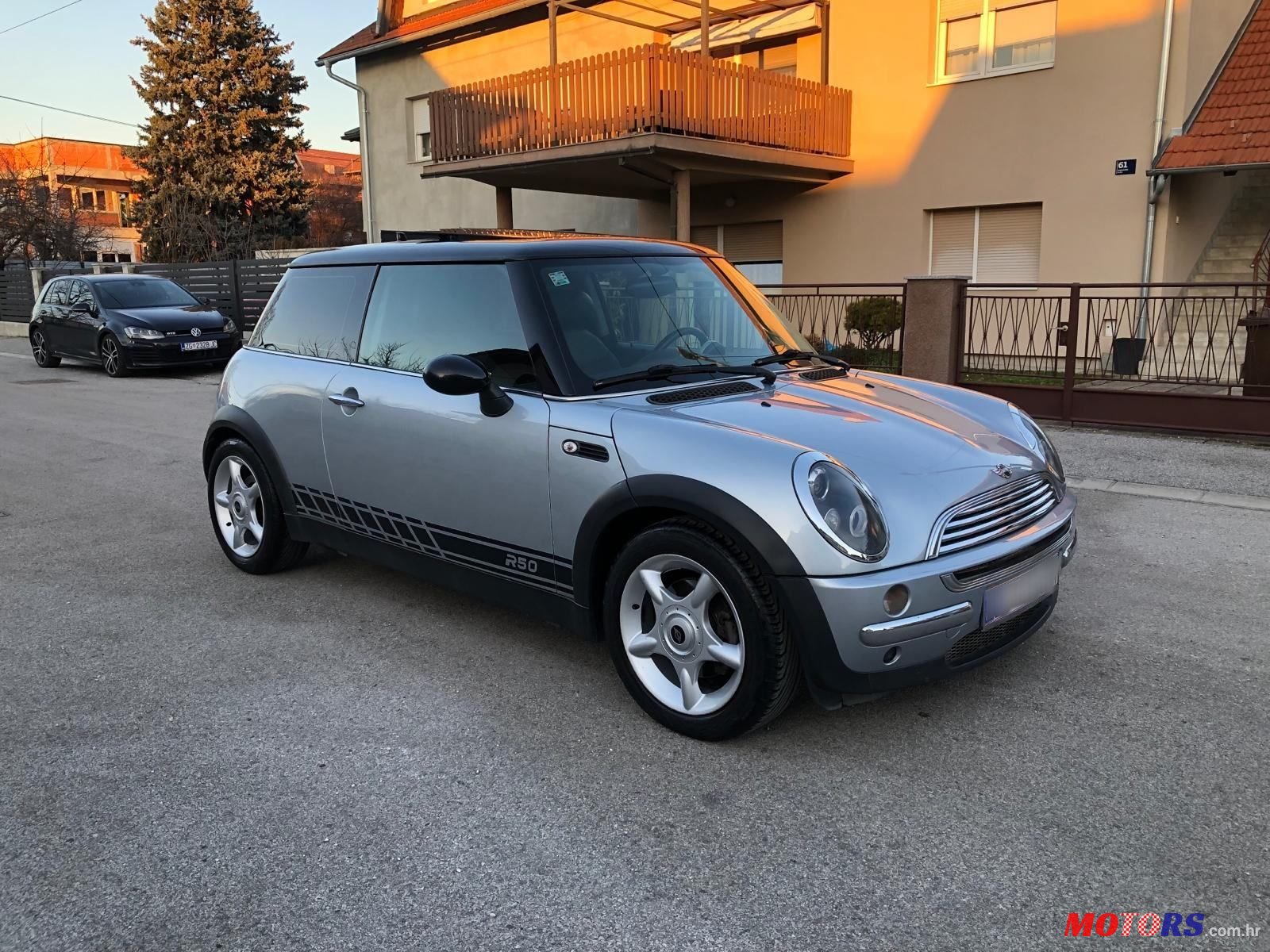 2002' MINI Cooper Mini One photo #2