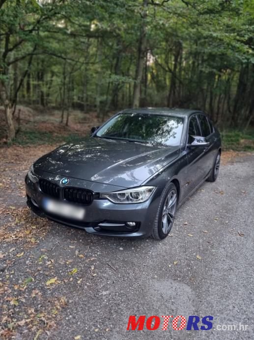 2013' BMW Serija 3 318D photo #1