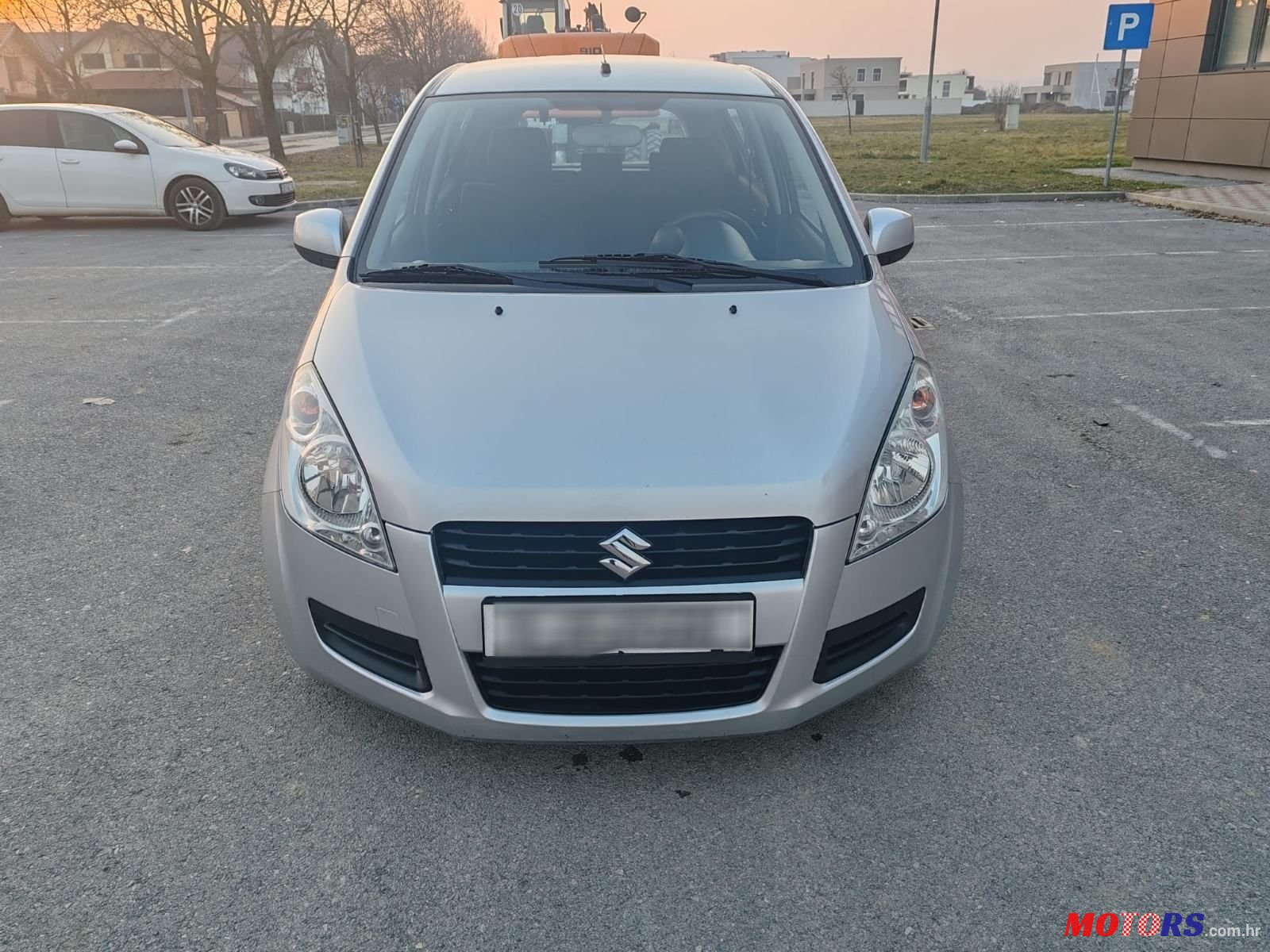 2010' Suzuki Splash 1,2 5 Glx photo #2