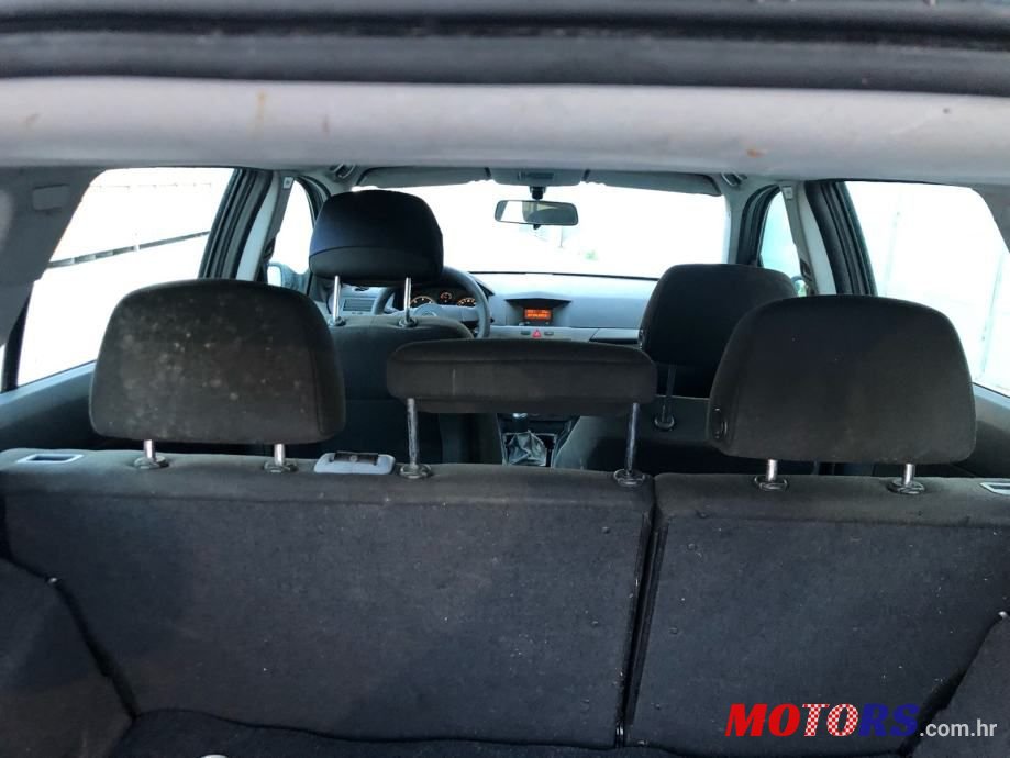 2005' Opel Astra 1,7 Cdti photo #6