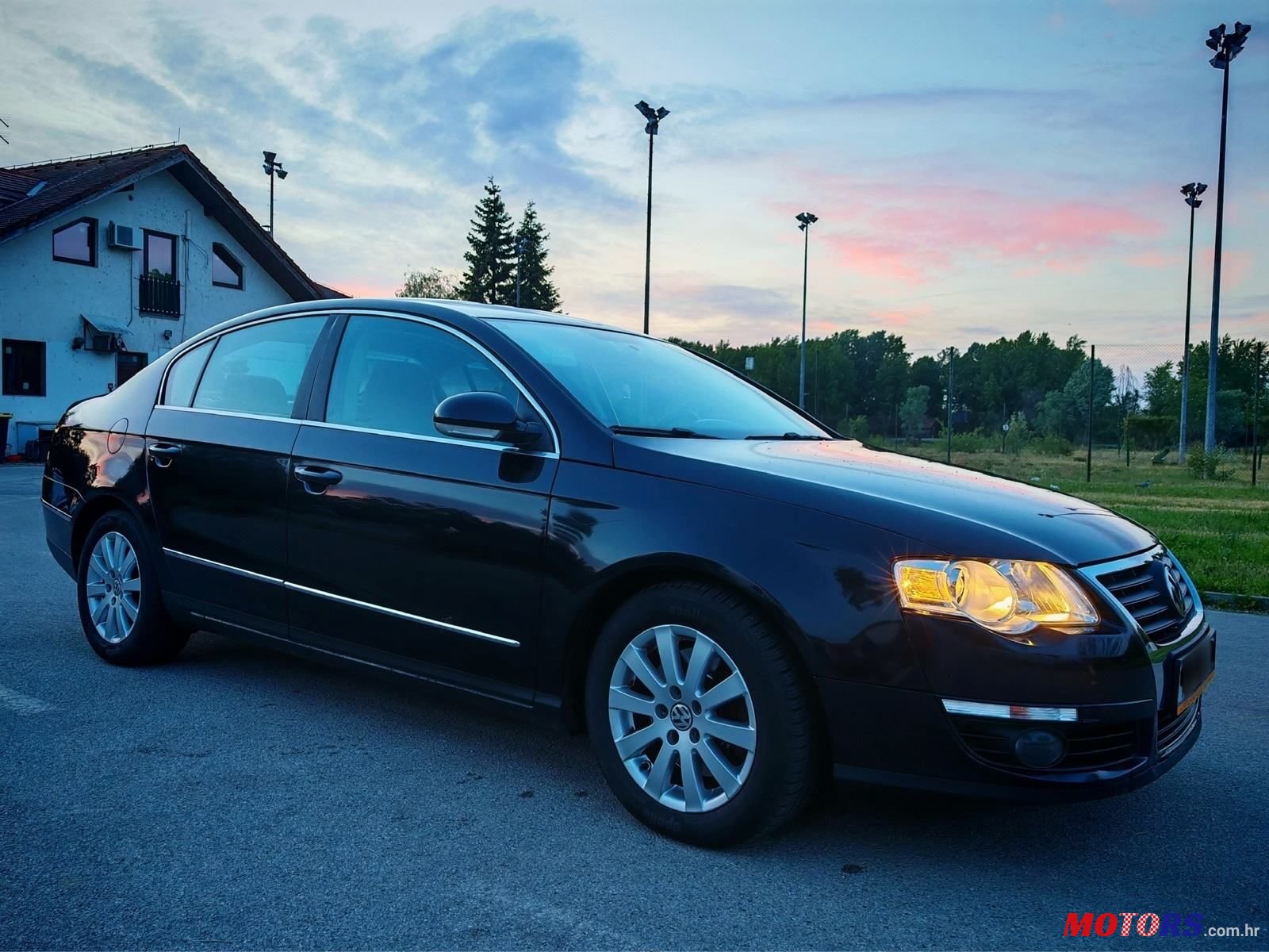 2008' Volkswagen Passat 2,0 Tdi photo #1