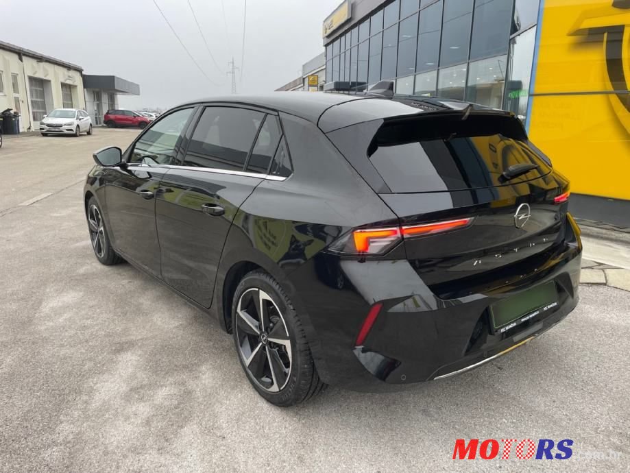 2022' Opel Astra Elegance 1.5D photo #2