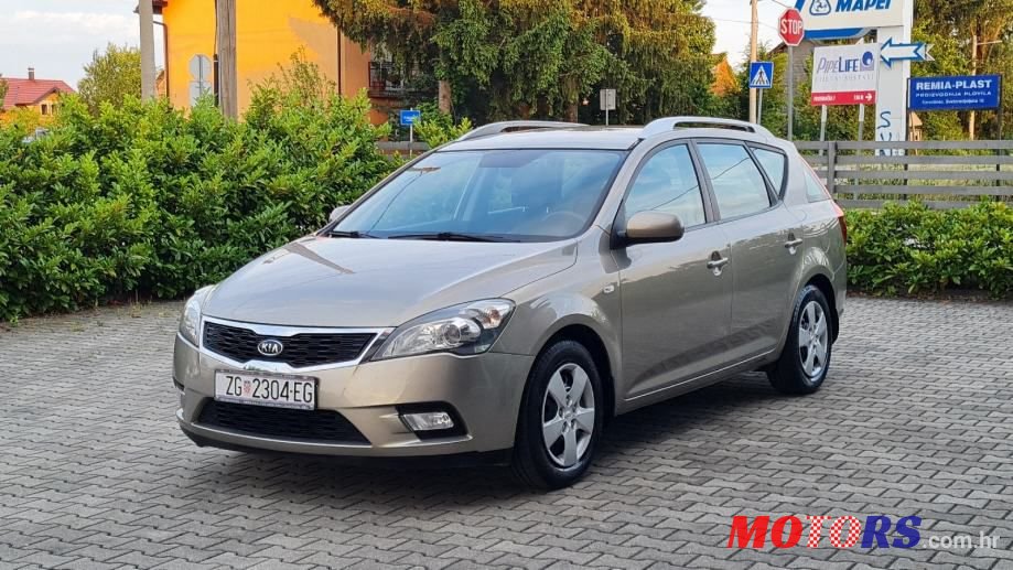 2010' Kia Ceed Sportswagon photo #1