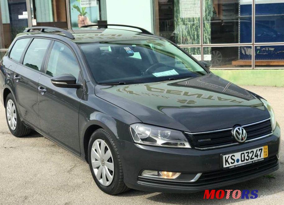 2013' Volkswagen Passat Variant photo #2