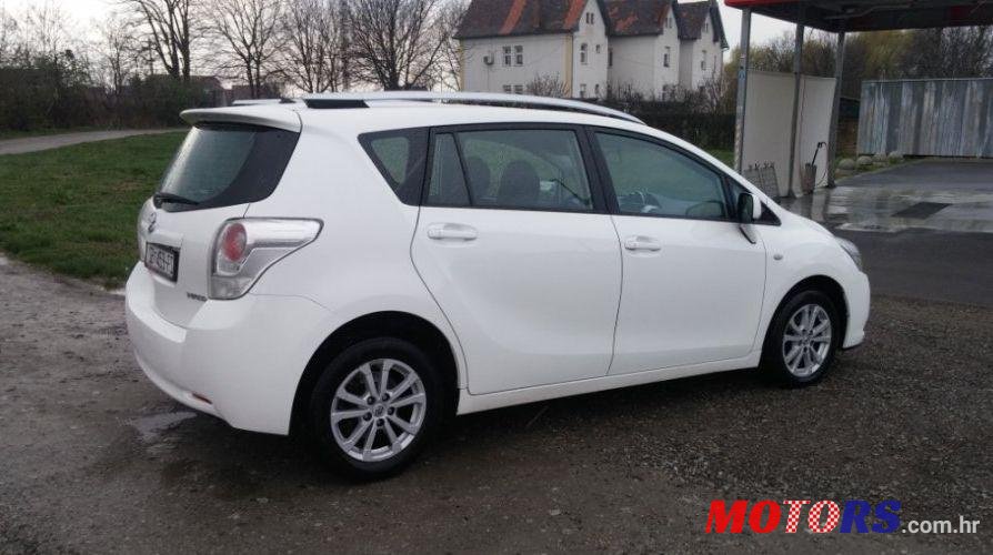 2012' Toyota Verso 2.0 D-4D photo #1