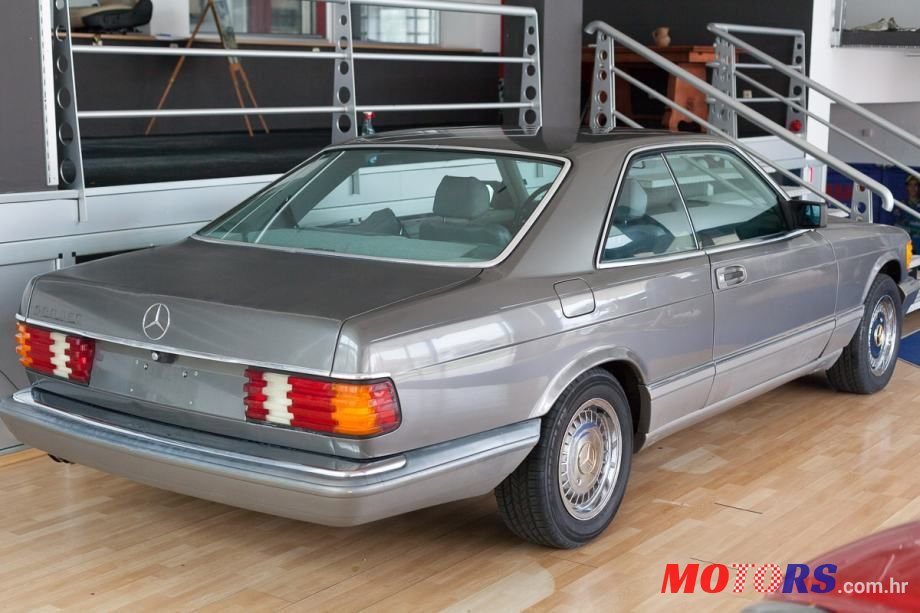 1986' Mercedes-Benz 126 560 photo #3