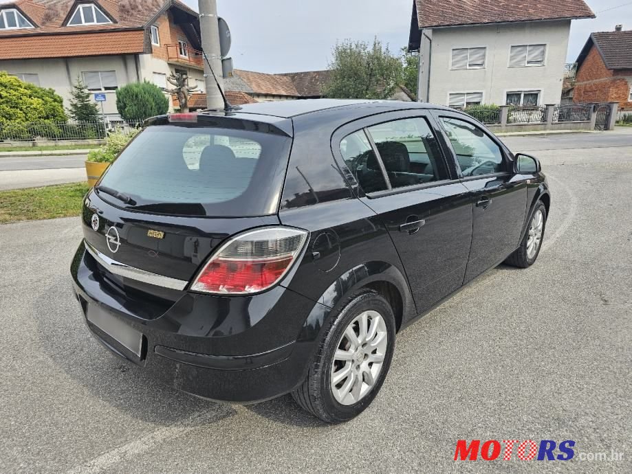 2013' Opel Astra 1,6 Classic photo #4