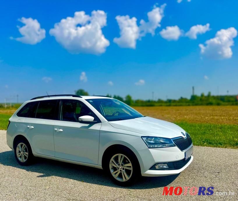 2021' Skoda Fabia Combi photo #3