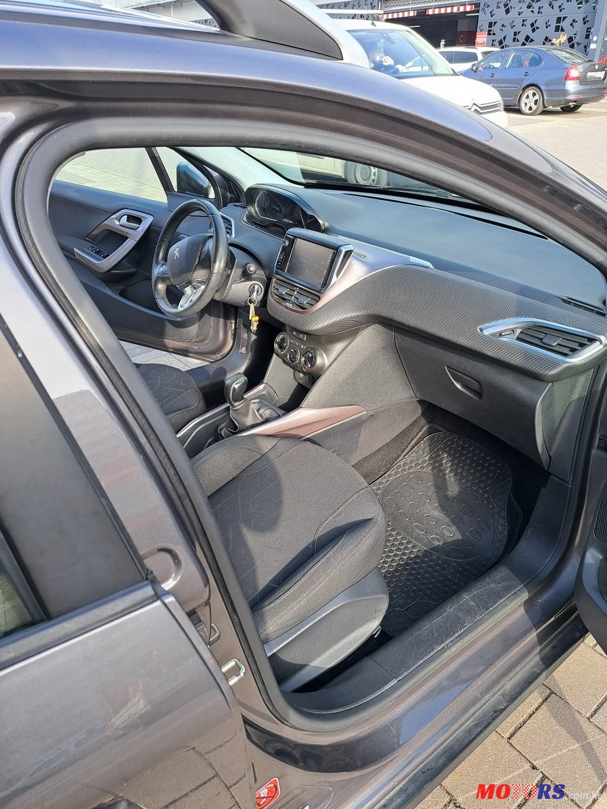 2014' Peugeot 2008 1,6 E-Hdi photo #6