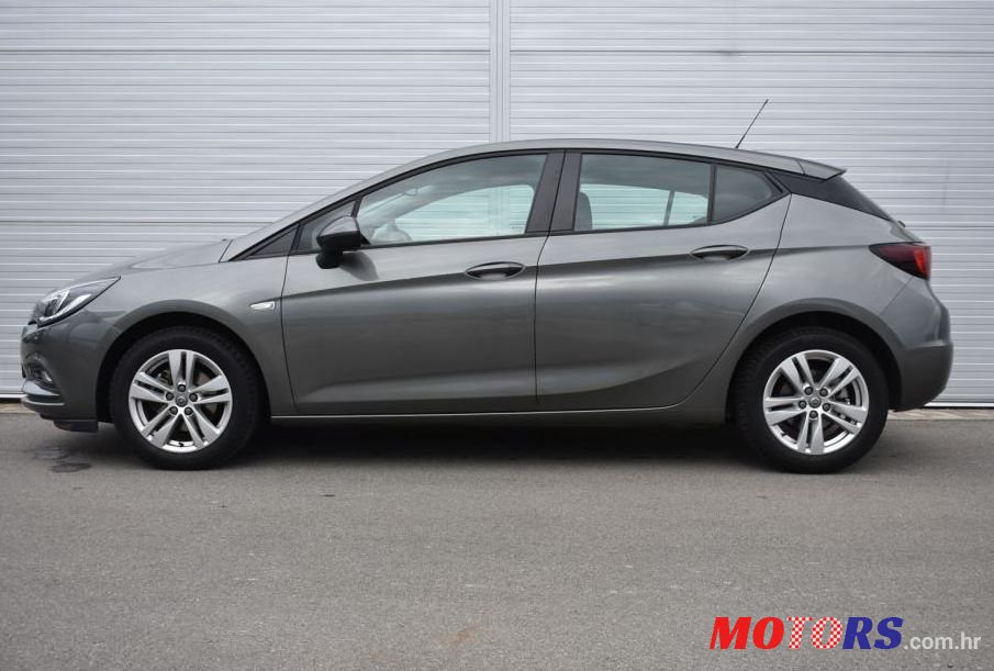 2019' Opel Astra 1,4 Turbo photo #1