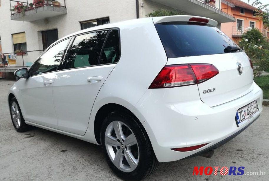 2013' Volkswagen Golf VII photo #5