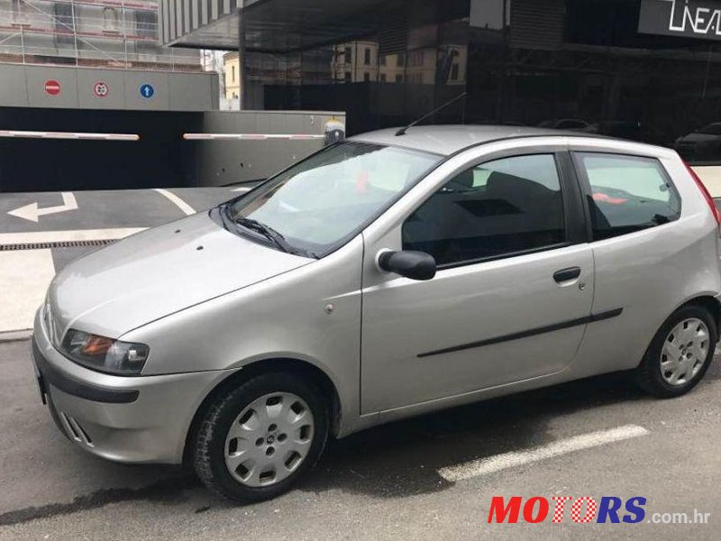 2003' Fiat Punto 1.2 Sx photo #2