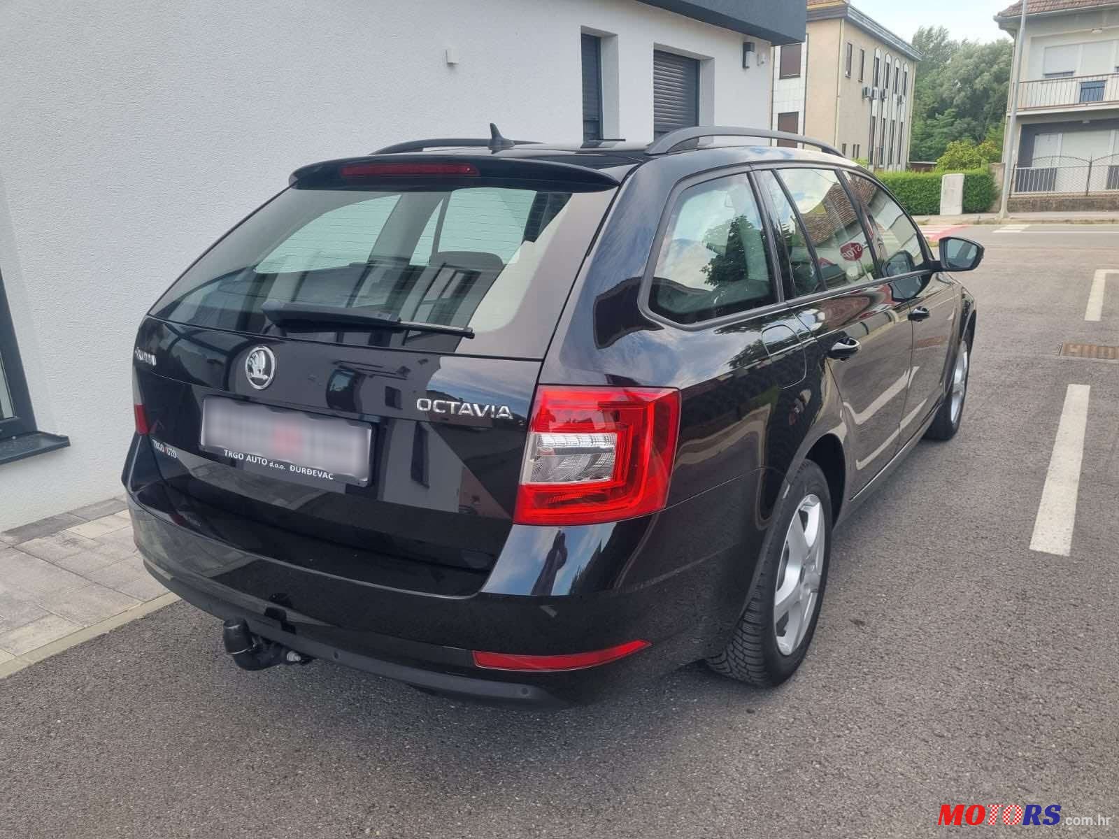 2018' Skoda Octavia Combi photo #5