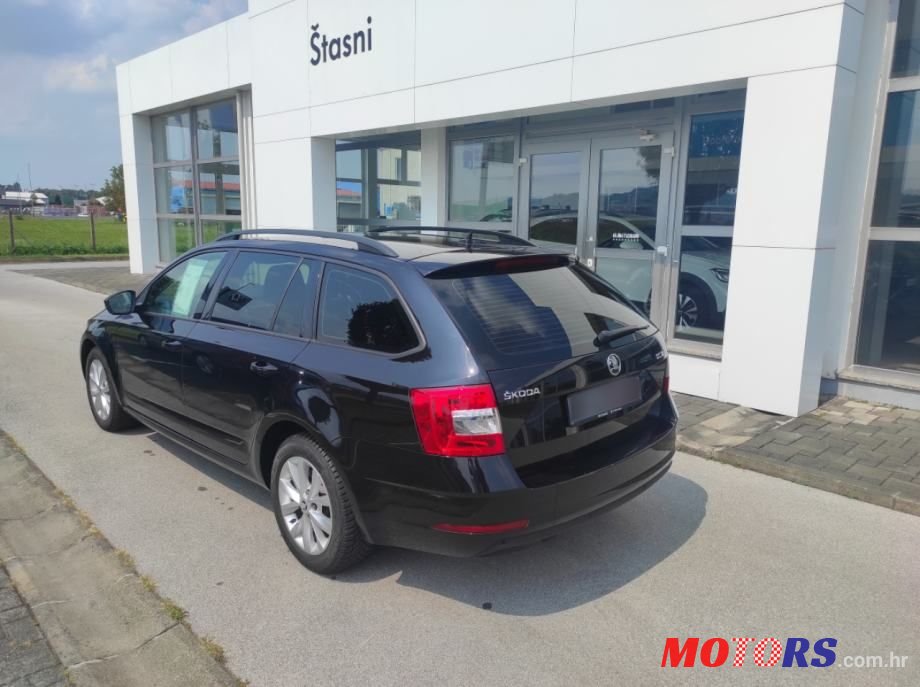 2019' Skoda Octavia Combi photo #4