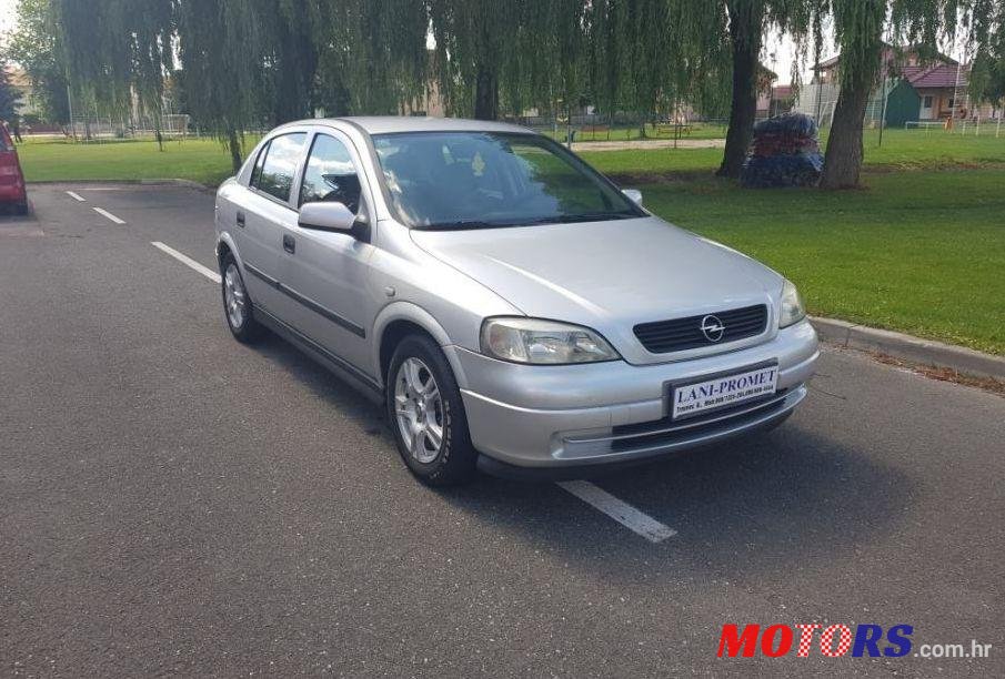 2002' Opel Astra 1,4 photo #1