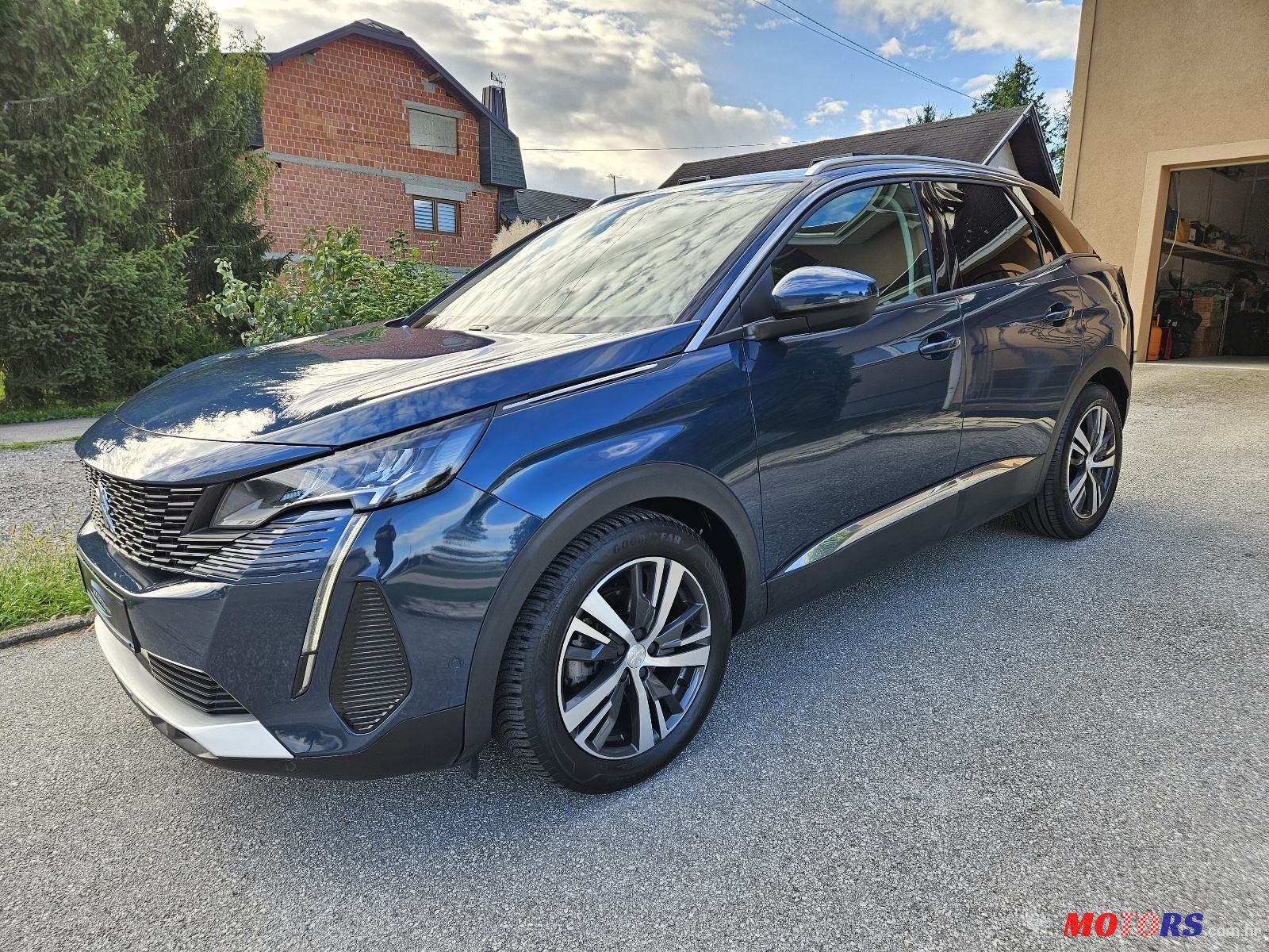 2020' Peugeot 3008 1,5 Bluehdi photo #4